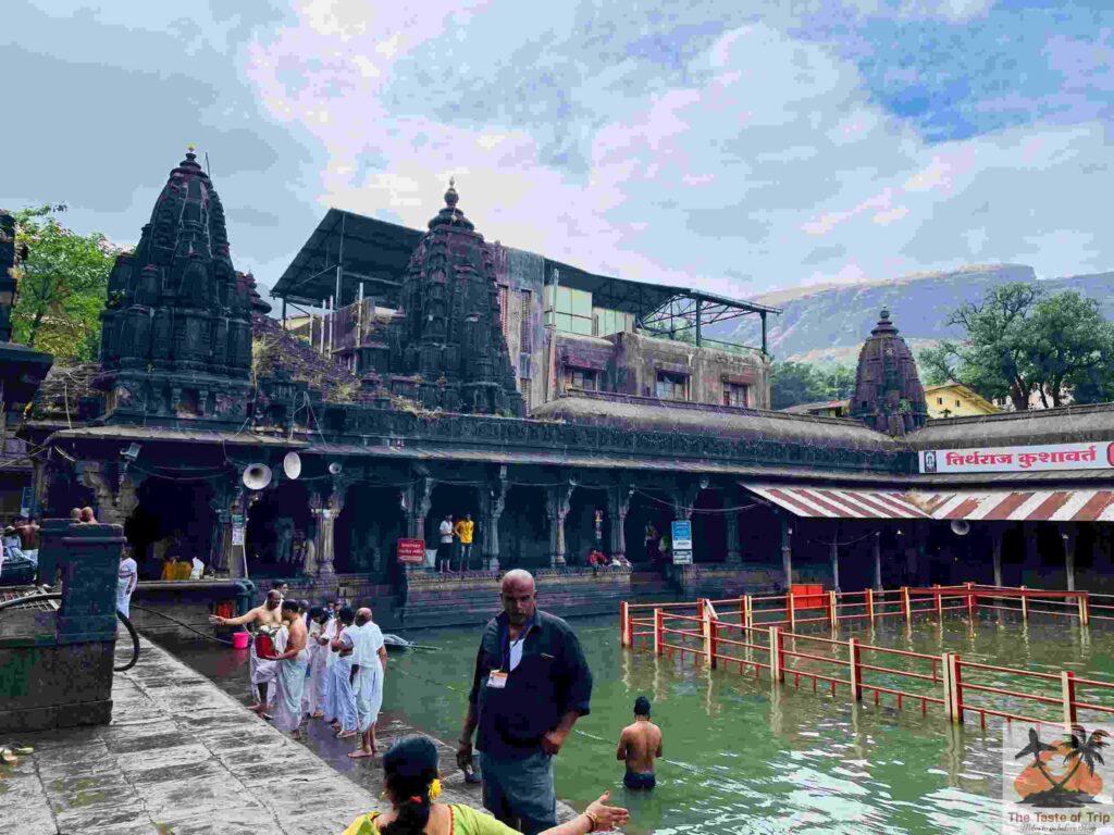 Trimbakehswar Kushawart Kund